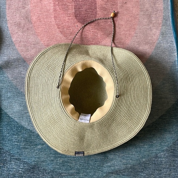 Columbia Women's Stylish Tan Sun Hat - Picture 4 of 9